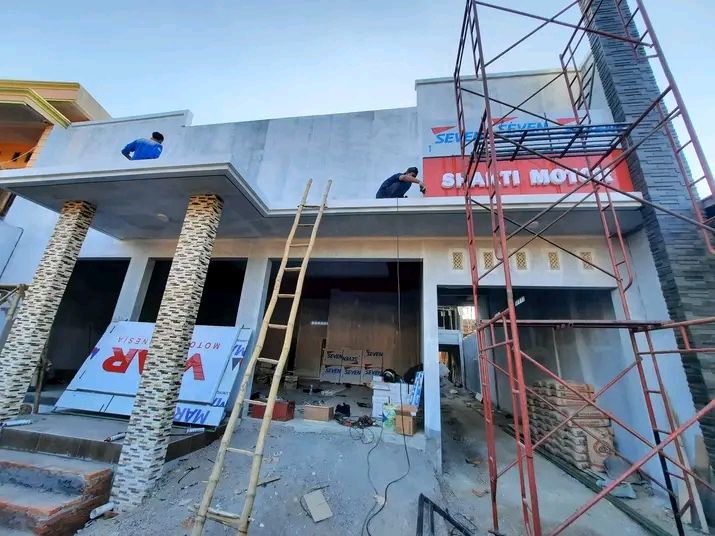 Huruf Timbul Akrilik Gold